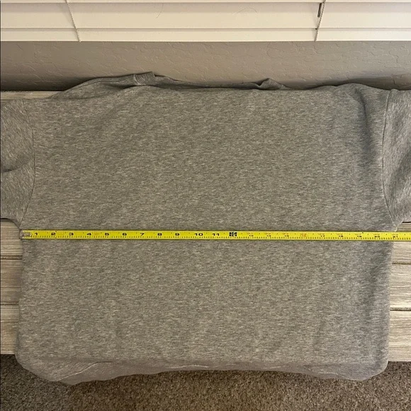 Evereve Gray Heart Graphic Sweatshirt Pima Cotton Crewneck Pullover M - Picture 9 of 10